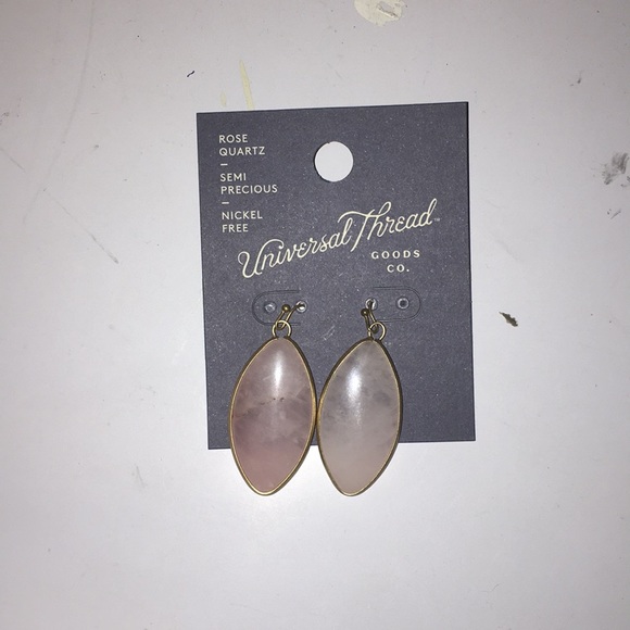 Earrings - Picture 1 of 1